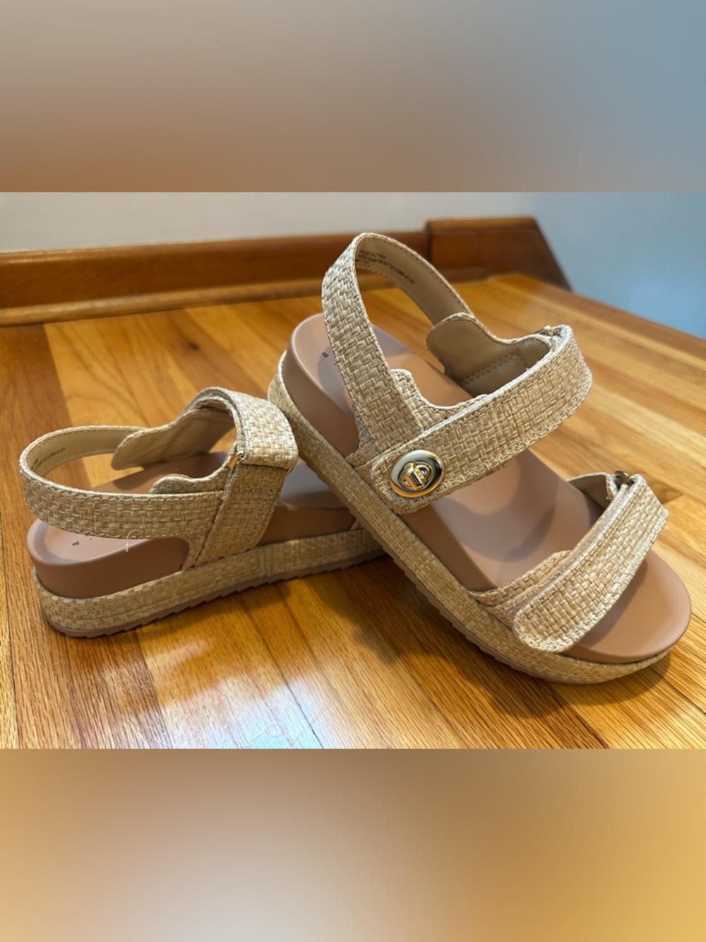 🎉NWOT🎉  a new day    Beige Woven Platform Sandals